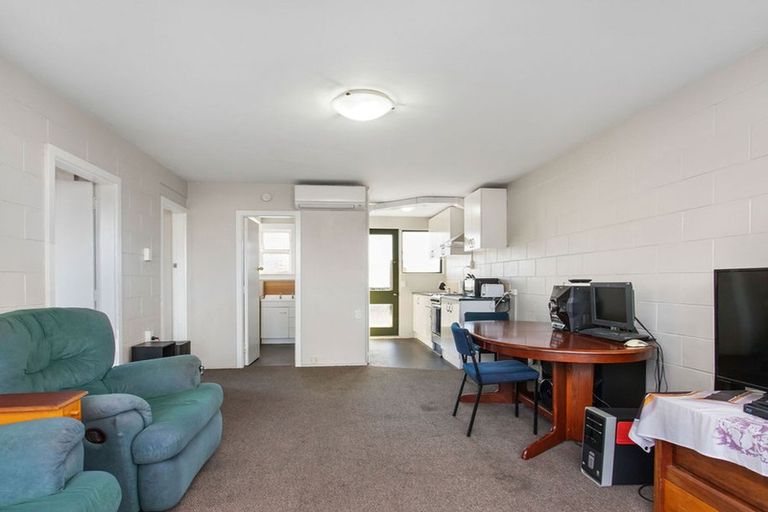 Photo of property in 4/267 Pages Road, Wainoni, Christchurch, 8061