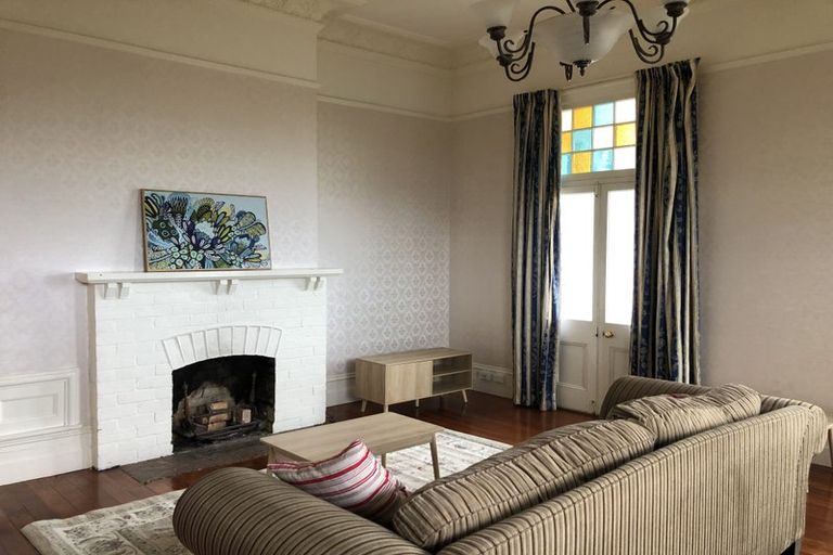 Photo of property in Claremont House, 24 Melrose Street, Roslyn, Dunedin, 9010