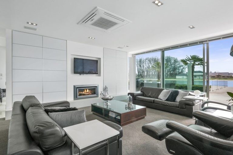 Photo of property in 14 Palmview Drive, Rangiora, 7400