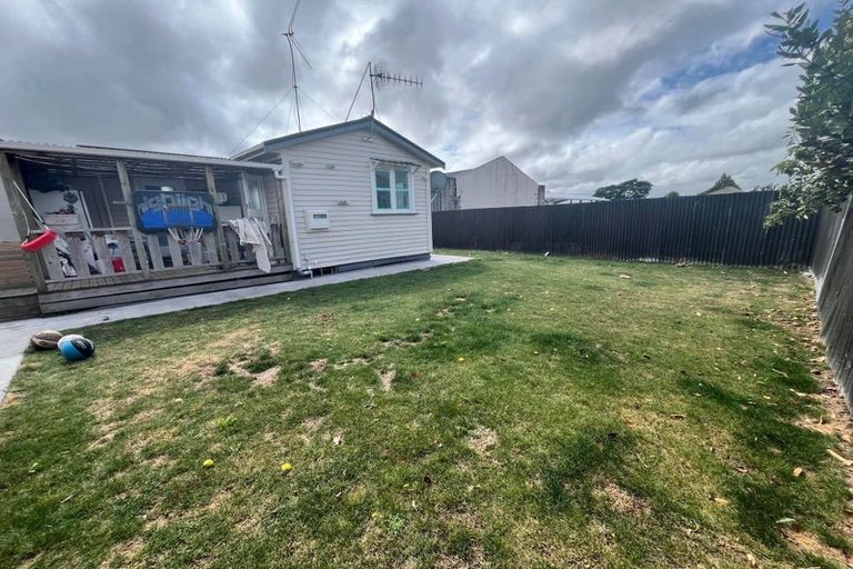 Photo of property in 12 Hokio Beach Road, Levin, 5510