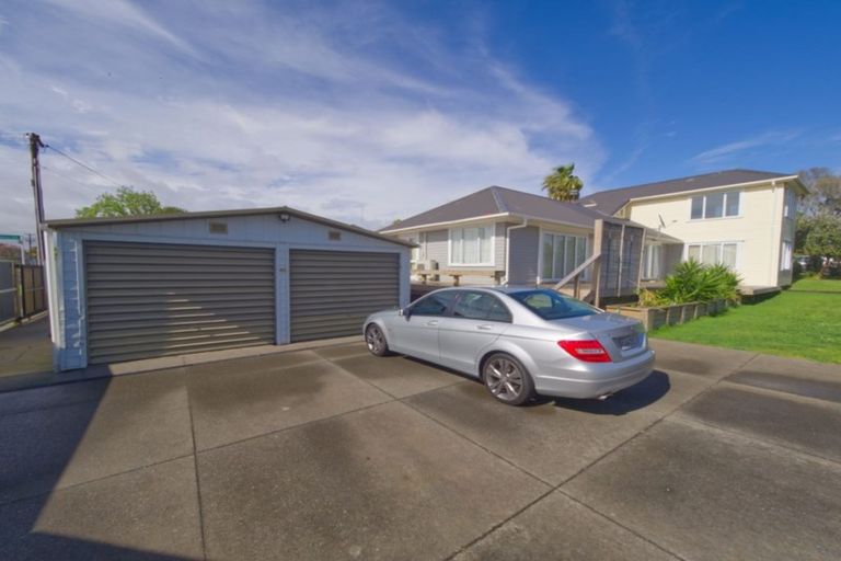 Photo of property in 67 Waipani Road, Te Atatu Peninsula, Auckland, 0610