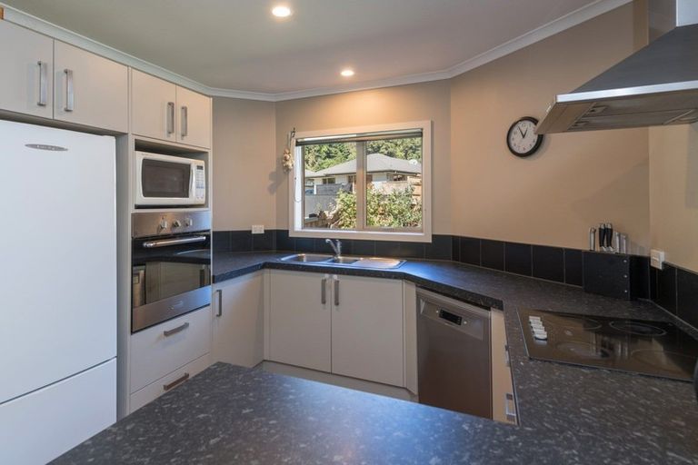 Photo of property in 4 Cummins Street, The Brook, Nelson, 7010