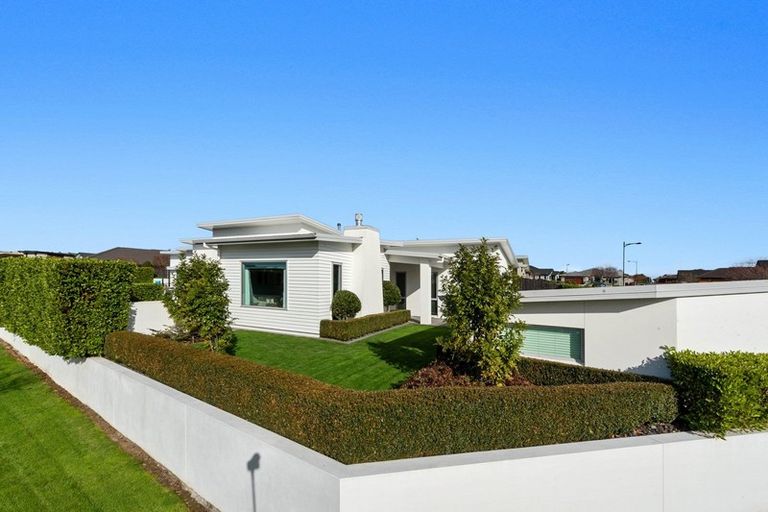 Photo of property in 1 Amberley Place, Flagstaff, Hamilton, 3210