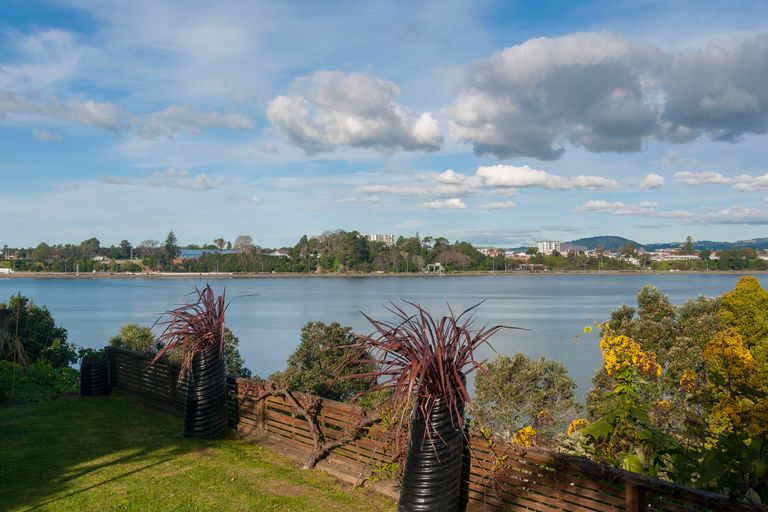 Photo of property in 19 Roderick Street, Otumoetai, Tauranga, 3110