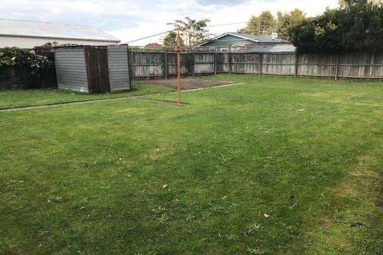 Photo of property in 12 Solway Avenue, Ilam, Christchurch, 8041