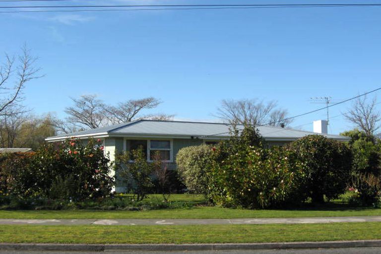Photo of property in 65 Kempton Street, Greytown, 5712