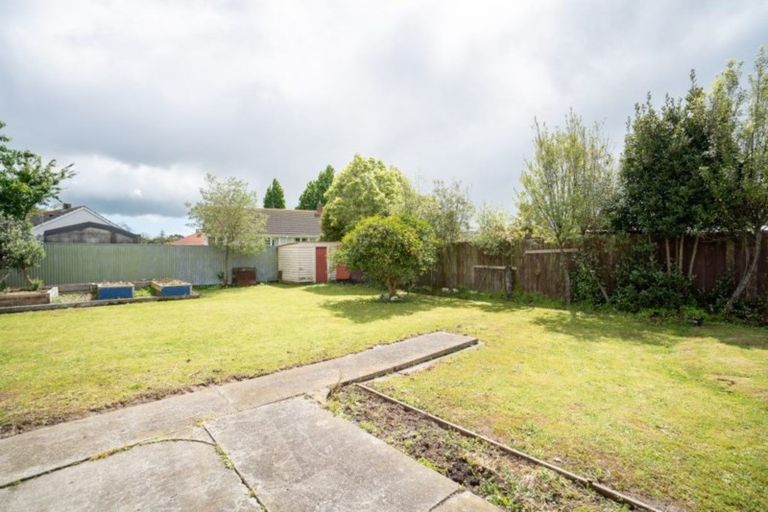 Photo of property in 25 Andrew Avenue, Roslyn, Palmerston North, 4414