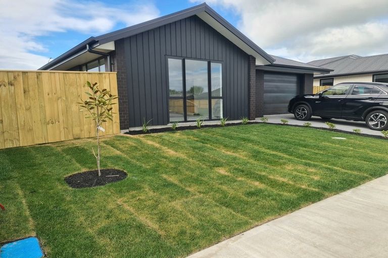 Photo of property in 27 Quinn Crescent, Woodend, 7610