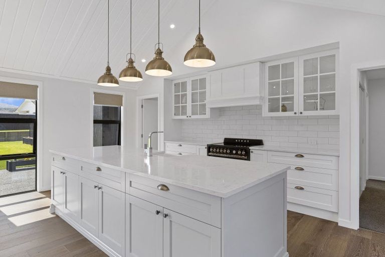 Photo of property in 12 Kahikatea Drive, Kinloch, Taupo, 3377