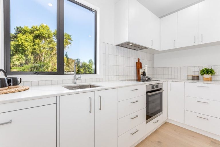 Photo of property in 4/323 Riverside Drive, Waterloo, Lower Hutt, 5011