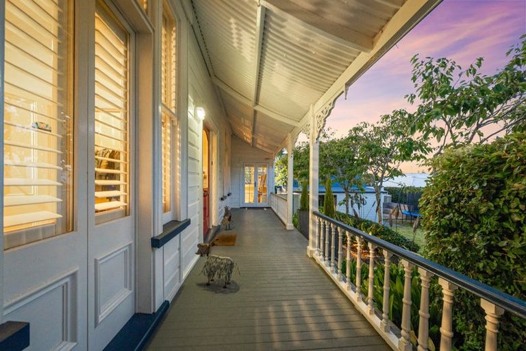 Photo of property in 8 Dodson Avenue, Milford, Auckland, 0620