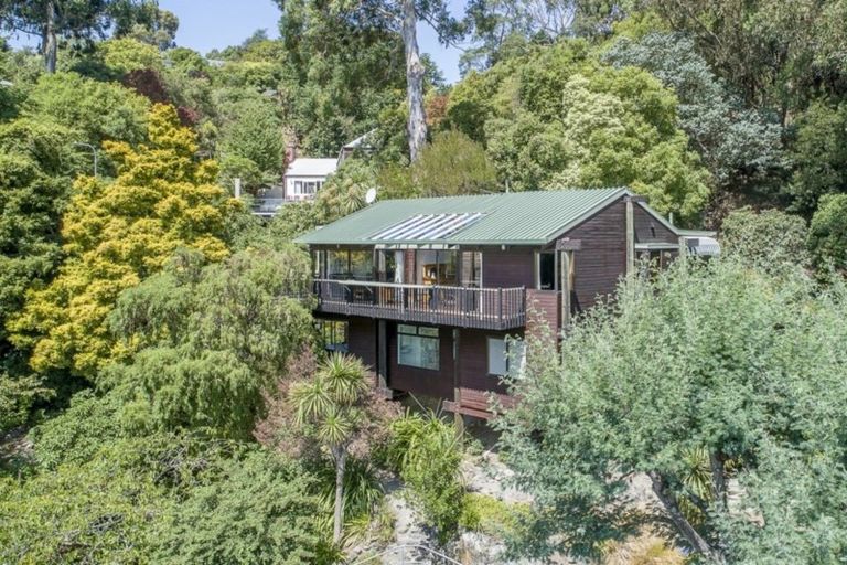 Photo of property in 9 Sherwood Lane, Cashmere, Christchurch, 8022