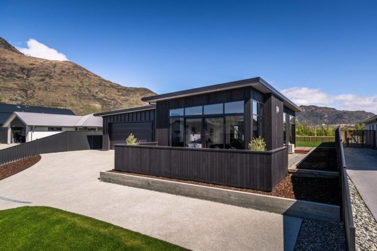 Photo of property in 117 Stalker Road, Lower Shotover, Queenstown, 9304