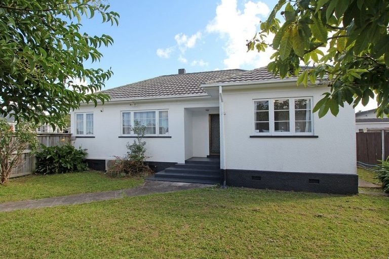 Photo of property in 1/5 Hill Road, Papatoetoe, Auckland, 2025