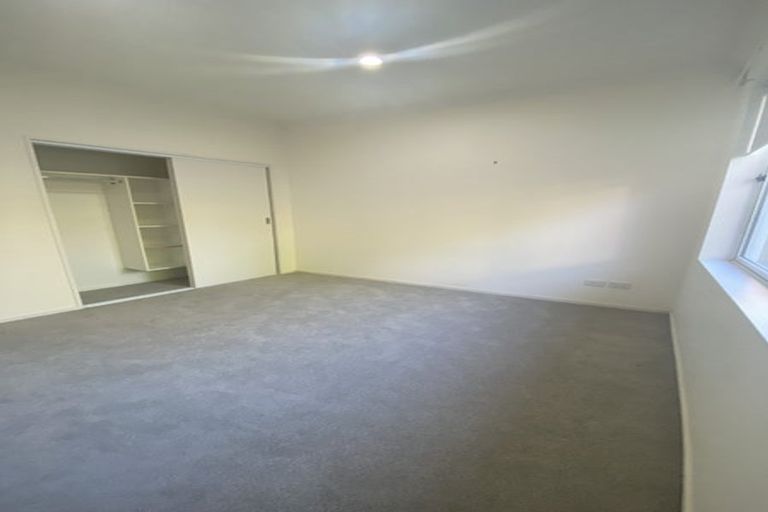 Photo of property in 18 Askerne Drive, Flat Bush, Auckland, 2016
