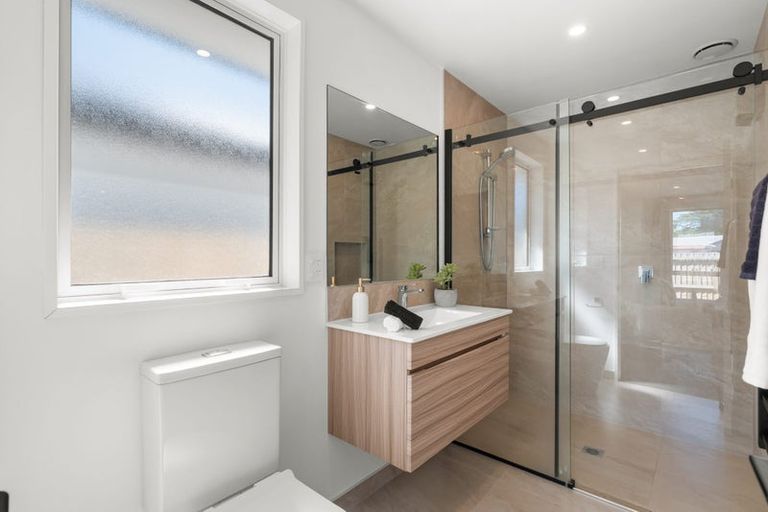 Photo of property in 28a Hooker Avenue, Bryndwr, Christchurch, 8053