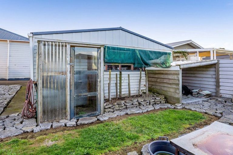 Photo of property in 42 Fantham Street, Hawera, 4610