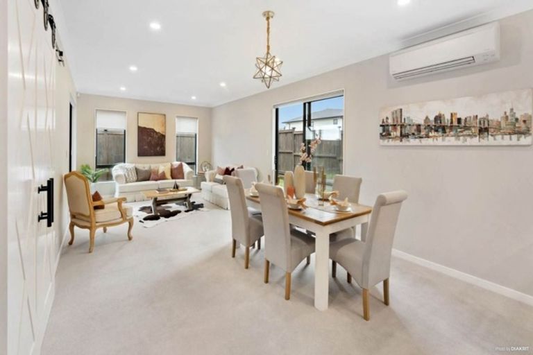 Photo of property in 37 Papareia Road, Karaka, Papakura, 2113