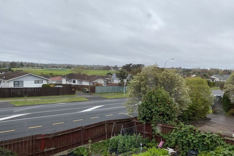 Photo of property in 158 Aviemore Drive, Highland Park, Auckland, 2010