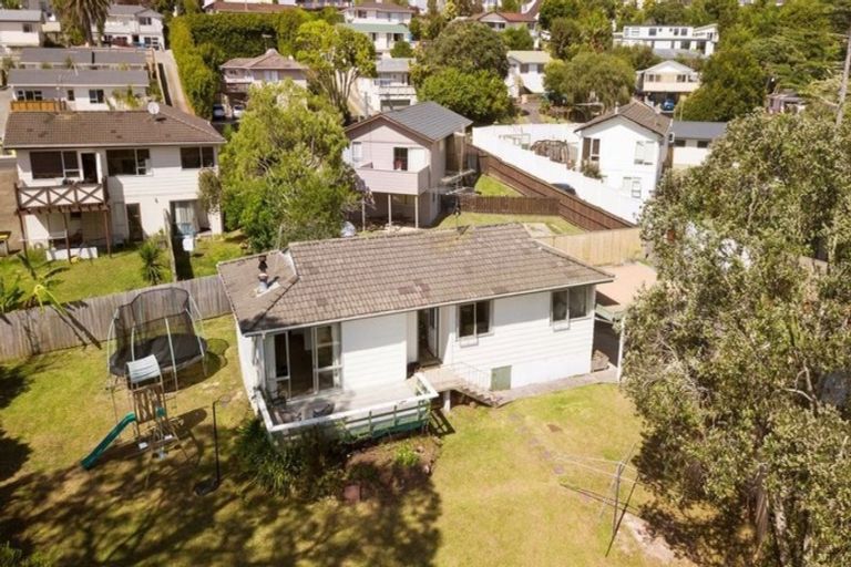 Photo of property in 69 Awaruku Road, Torbay, Auckland, 0630