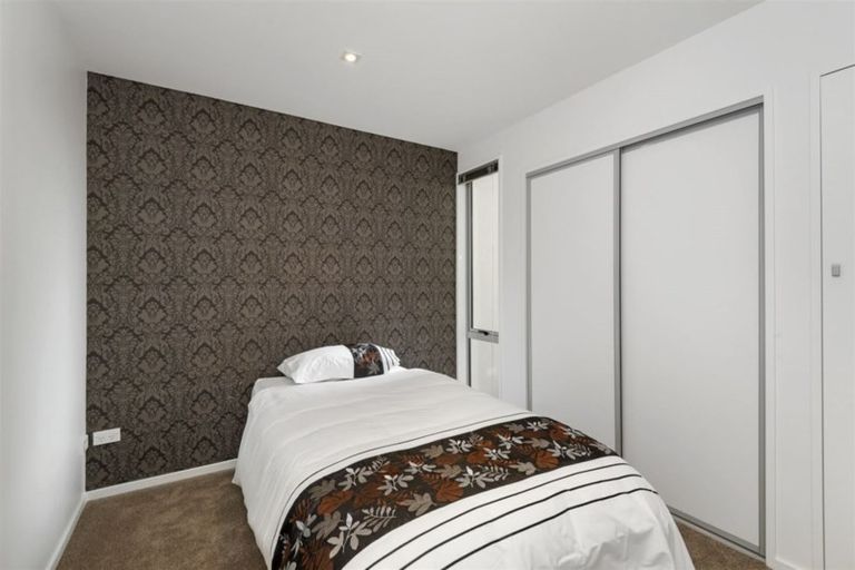 Photo of property in 3/318 Barbadoes Street, Christchurch Central, Christchurch, 8011