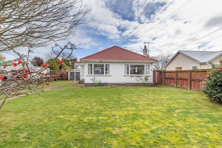 Photo of property in 33 Bowen Street, Levin, 5510