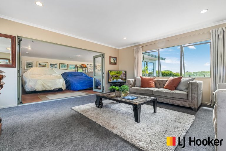 Photo of property in 31 Church Road, Ardmore, Papakura, 2582