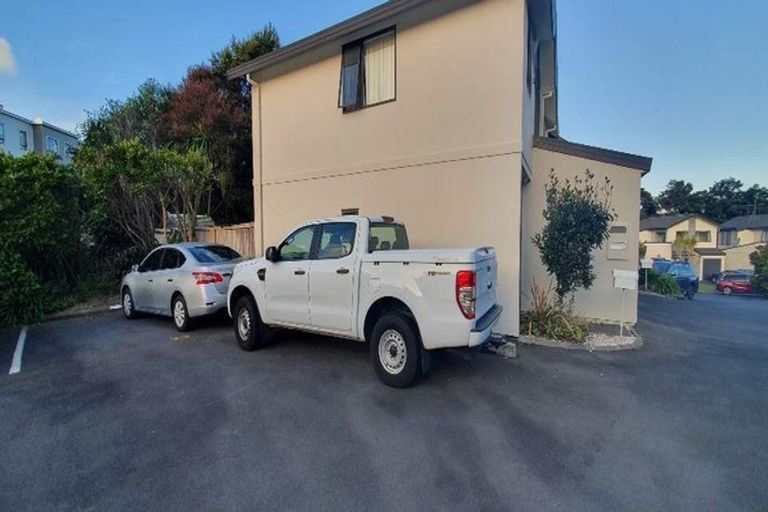 Photo of property in 4/109 Shakespeare Road, Milford, Auckland, 0620