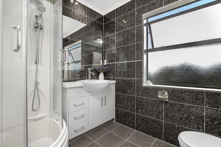 Photo of property in 224 Alec Craig Way, Gulf Harbour, Whangaparaoa, 0930