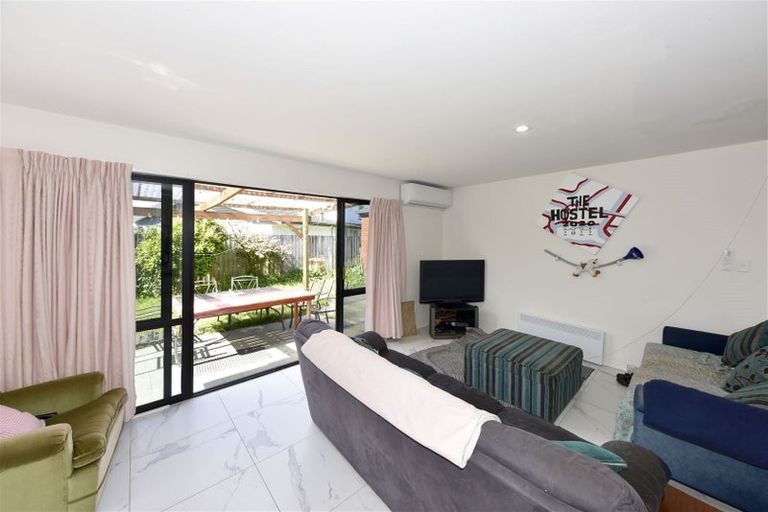 Photo of property in 2/4 Betwin Avenue, Sockburn, Christchurch, 8042