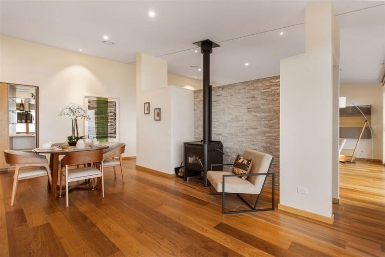 Photo of property in 6 Sowerby Place, Richmond Hill, Christchurch, 8081