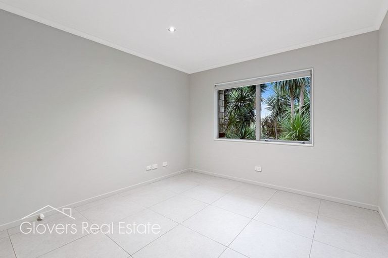Photo of property in 6a Ava Avenue, Titirangi, Auckland, 0604