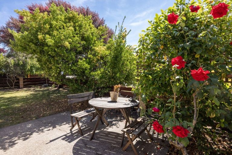 Photo of property in 1/2 Bill Ashcroft Grove, Havelock North, 4130