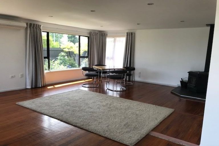 Photo of property in 30 Trafford Street, Harewood, Christchurch, 8051