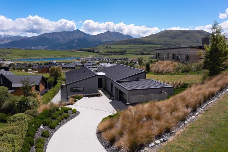 Photo of property in 52 Jacks Point Rise, Jacks Point, Queenstown, 9371