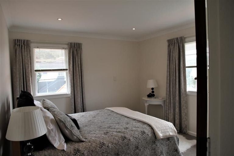 Photo of property in 9 Nicholson Road, Khandallah, Wellington, 6035