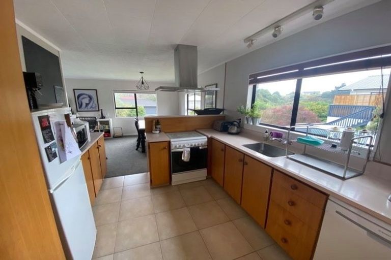 Photo of property in 4 Gates Road, Waikanae Beach, Waikanae, 5036