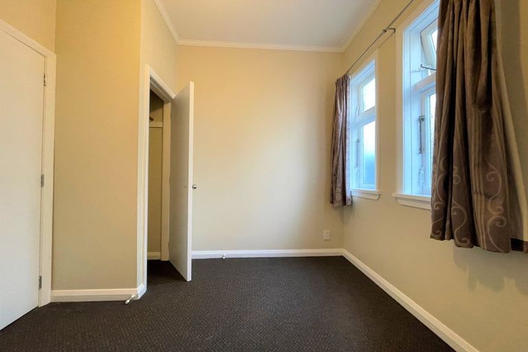 Photo of property in 8 Levy Street, Mount Victoria, Wellington, 6011