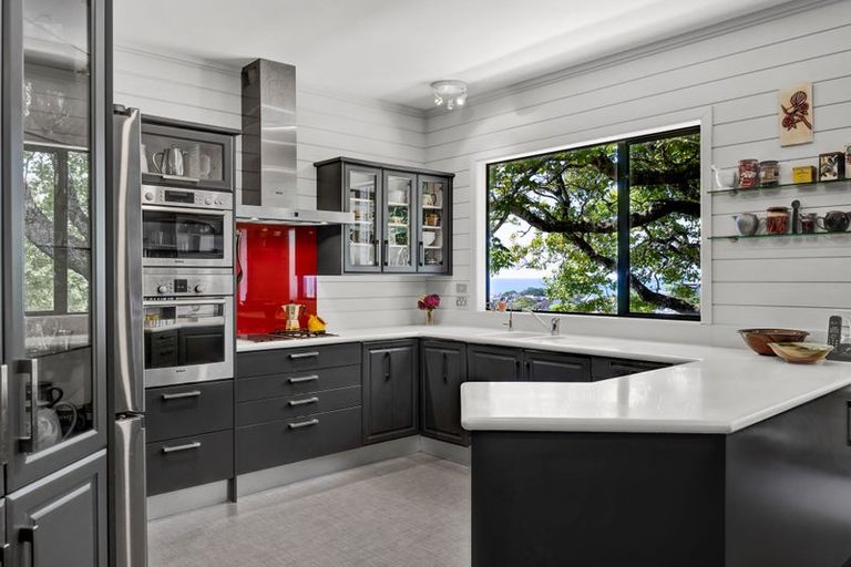 Photo of property in 70a Morley Street, New Plymouth, 4310