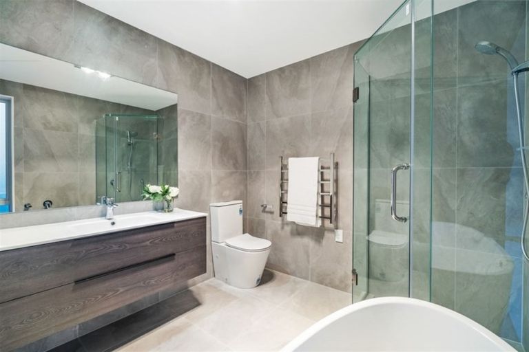 Photo of property in 15 Nephrite Lane, Henderson, Auckland, 0610