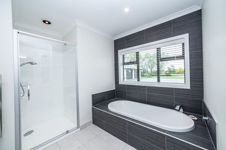 Photo of property in 2/53 Jellicoe Street, Greytown, 5712