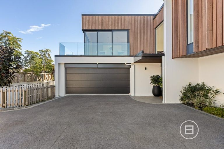 Photo of property in 30c Oban Road, Browns Bay, Auckland, 0630