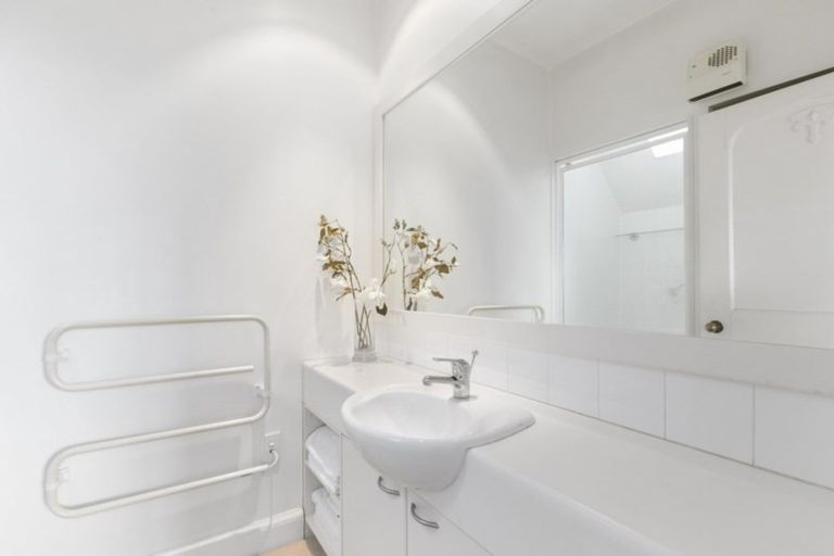 Photo of property in 365 Stuart Street, Roslyn, Dunedin, 9010