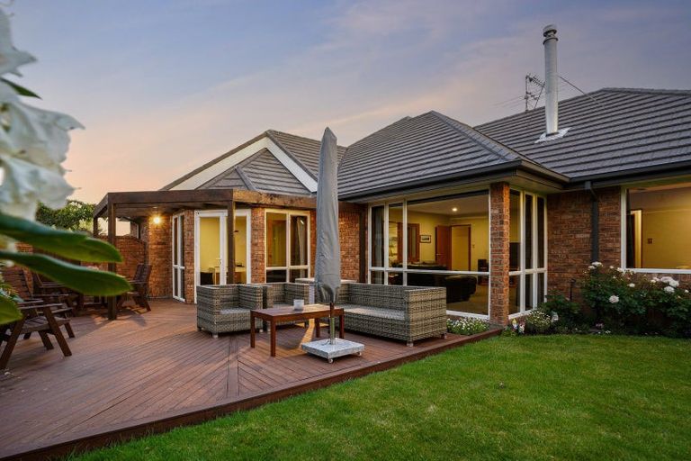 Photo of property in 21 Goodwood Close, Rangiora, 7400