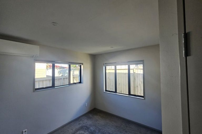 Photo of property in 7 View Road, Mangere, Auckland, 2022
