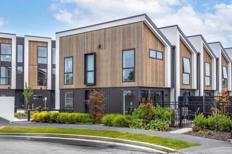 Photo of property in 10/8 Tonga Place, Riccarton, Christchurch, 8041