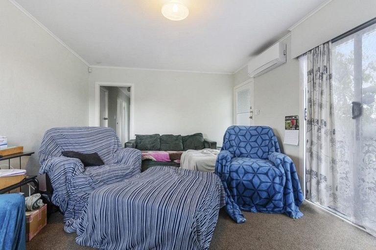 Photo of property in 24 Ronald Place, Manurewa, Auckland, 2102