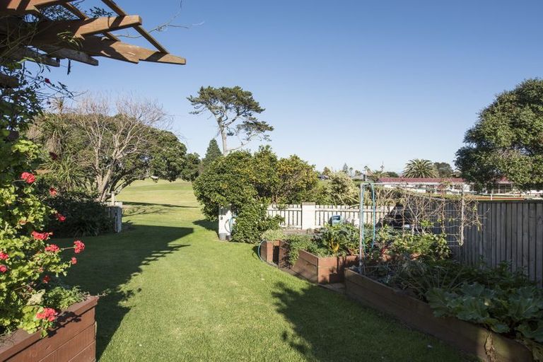 Photo of property in 110 Oceanbeach Road, Mount Maunganui, 3116