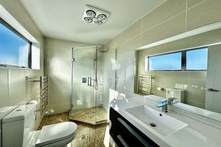 Photo of property in 33 Rohi Place, Flat Bush, Auckland, 2019