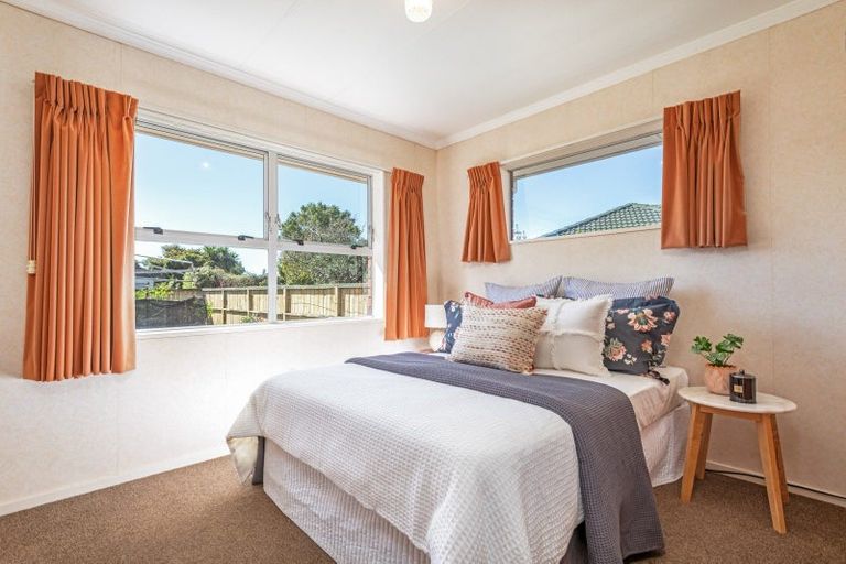 Photo of property in 61 Terry Crescent, Milson, Palmerston North, 4414